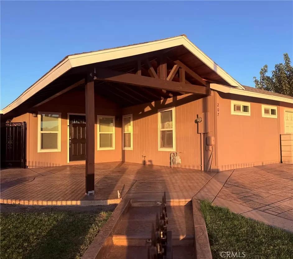 207 I, Mendota, CA — listing photo 1
