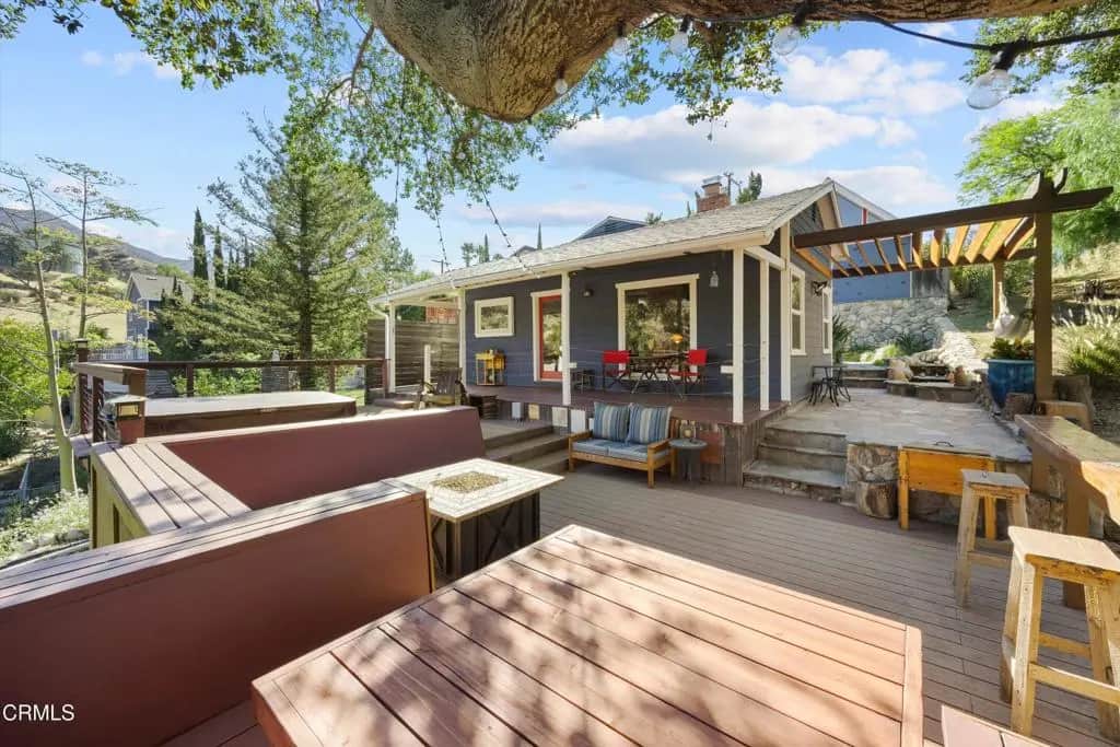 7669 Airlie Drive, Tujunga, CA — listing photo 1