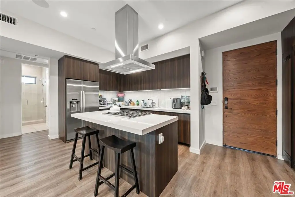 556 N Flores Street 1, West Hollywood, CA — listing photo 1