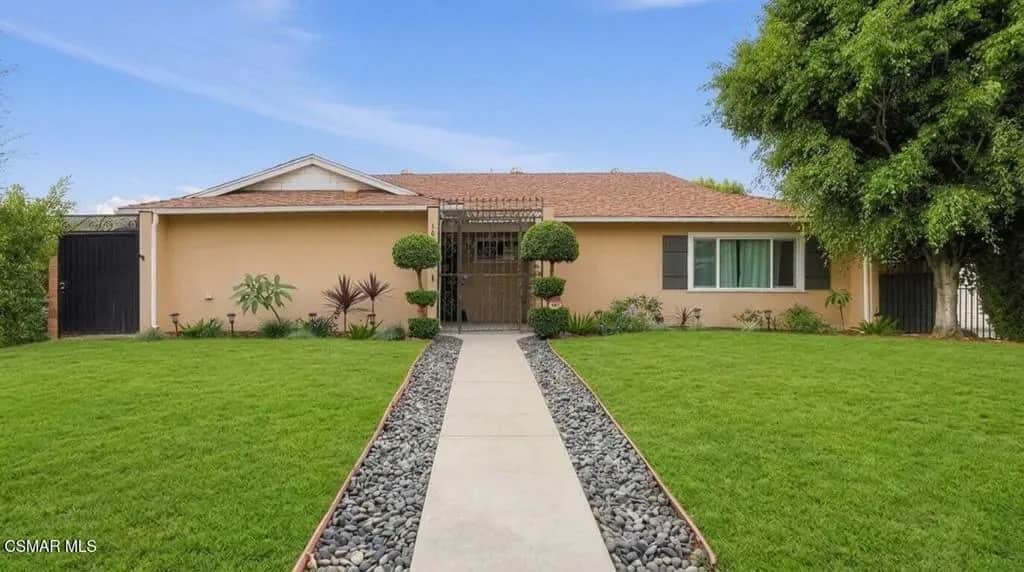 16938 Lassen Street, Northridge, CA — listing photo 1