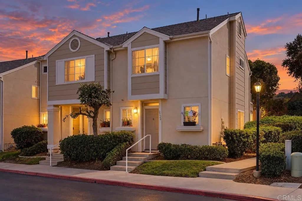 2120 Kings View Circle, Spring Valley, CA — listing photo 1