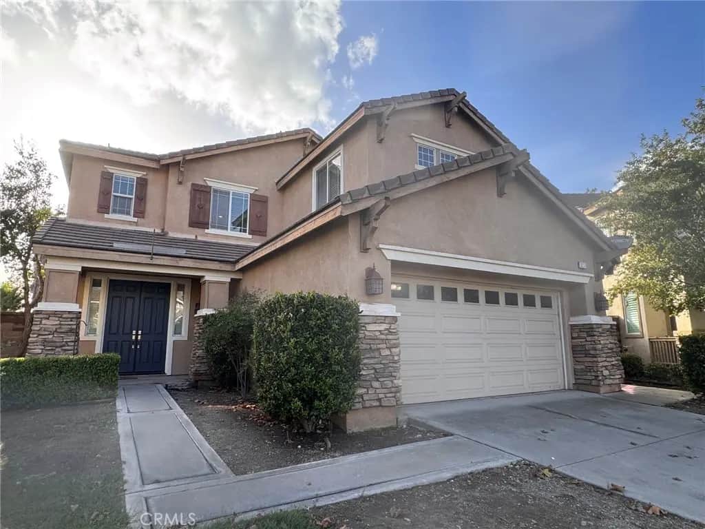 6274 S Kingsmill Court, Fontana, CA — listing photo 1