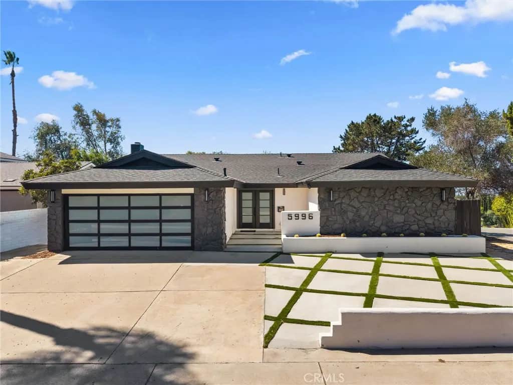5996 College, San Diego, CA — listing photo 1