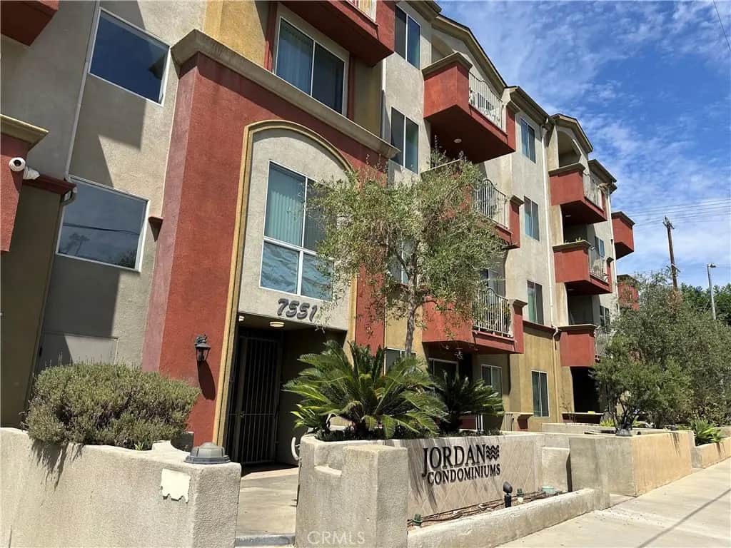 7551 Jordan 301, Canoga Park, CA — listing photo 1