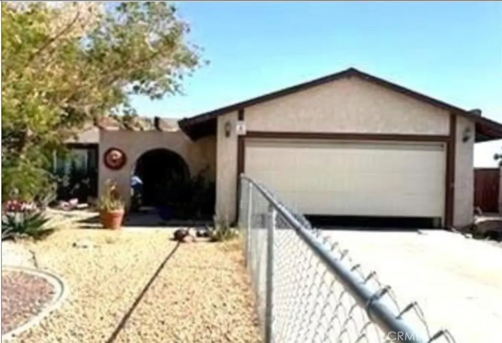 25659 Ash, Barstow, CA — listing photo 1