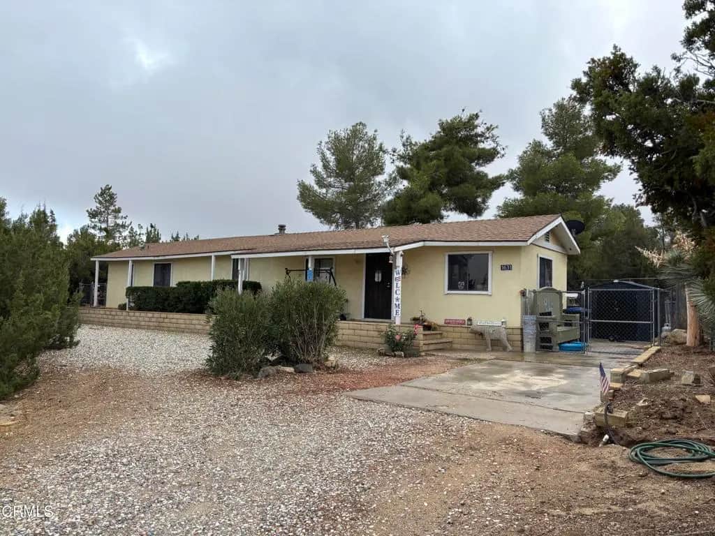 1631 Hollister Road, Pinon Hills, CA — listing photo 1