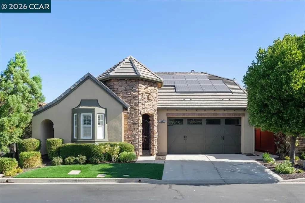 1547 Symphony Cir, Brentwood, CA — listing photo 1