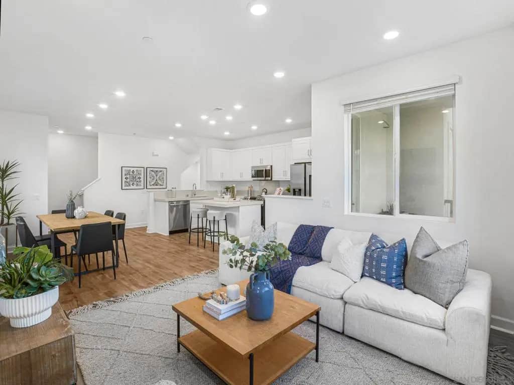 828 Makani 2, Chula Vista, CA — listing photo 1