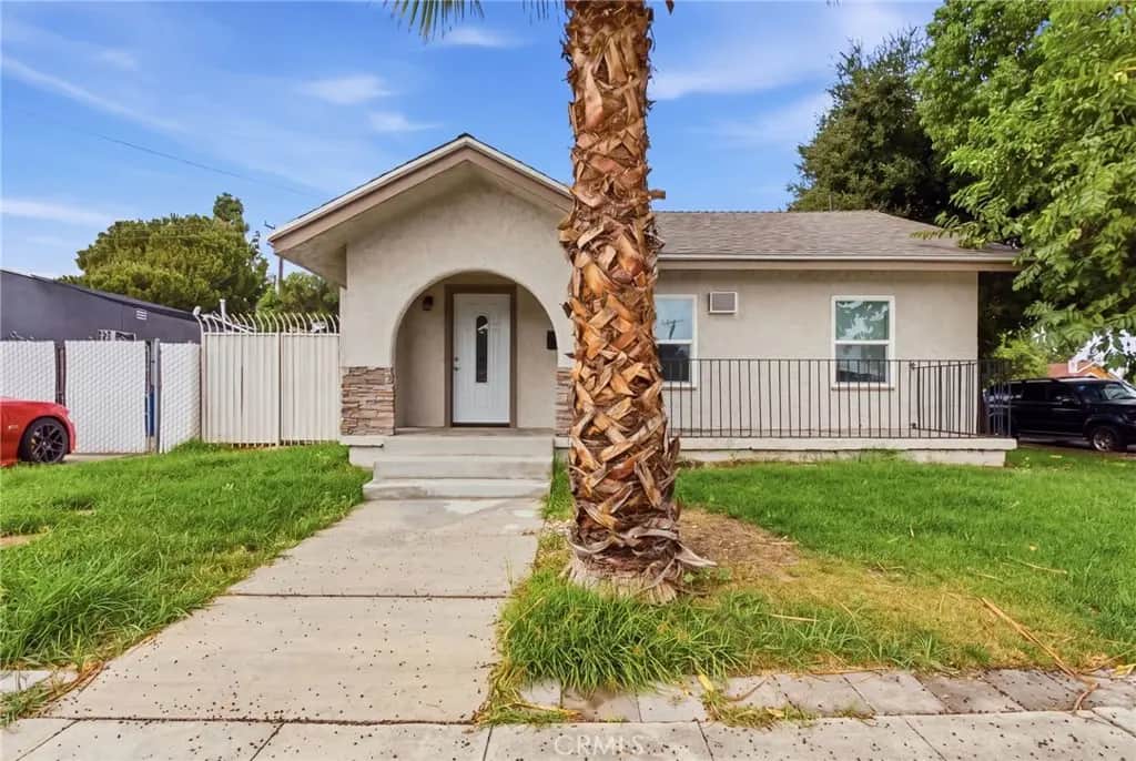 891 E 6th, Pomona, CA — listing photo 1