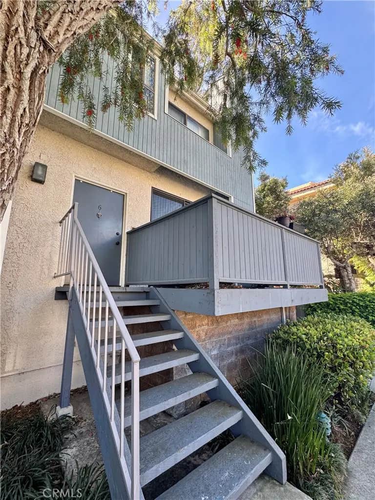8176 Manitoba Street 6, Playa Del Rey, CA — listing photo 1
