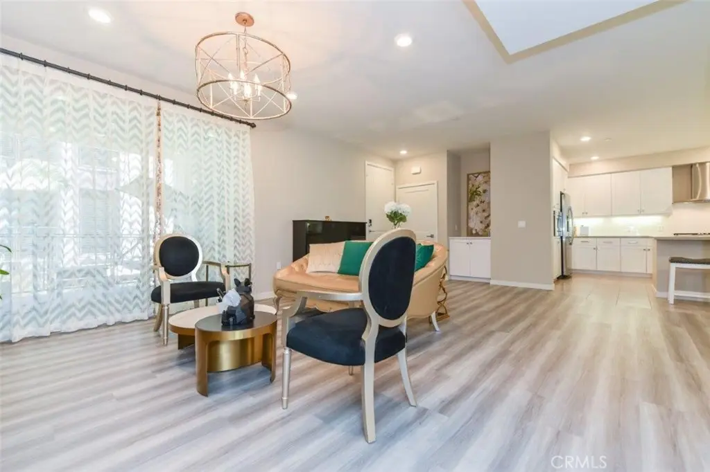 170 Tribeca, Irvine, CA — listing photo 1