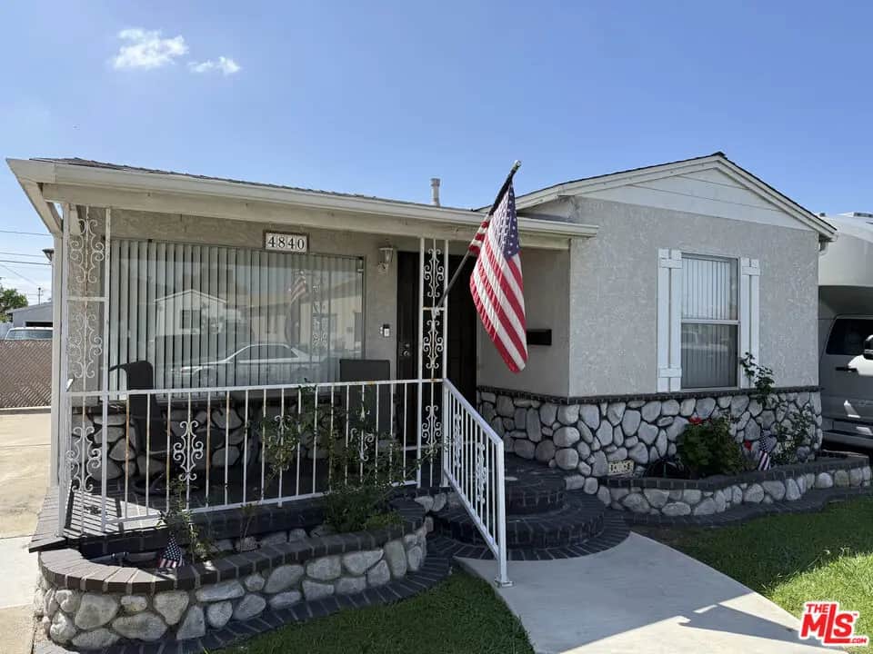 4840 W 137th Street, Hawthorne, CA — listing photo 1