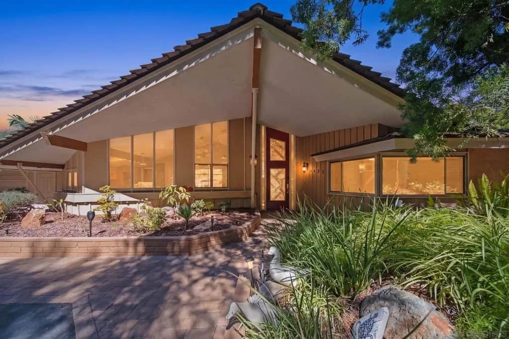 9620 Alto Dr, La Mesa, CA — listing photo 1