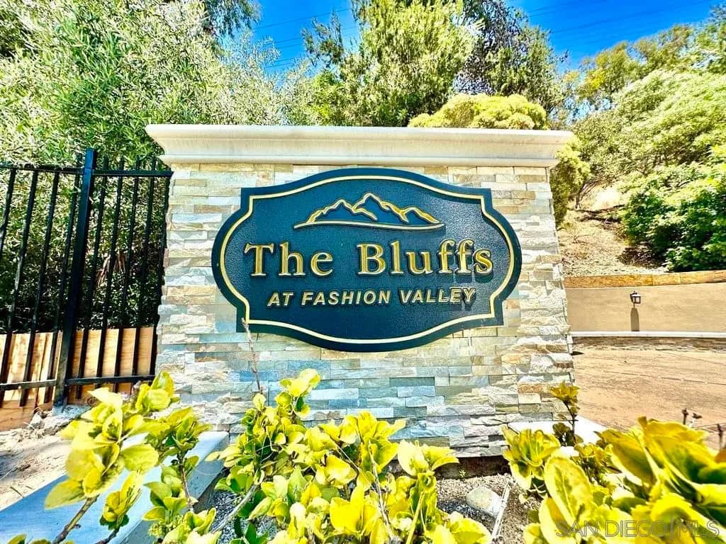 6202 Friars Rd 201, San Diego, CA — listing photo 1