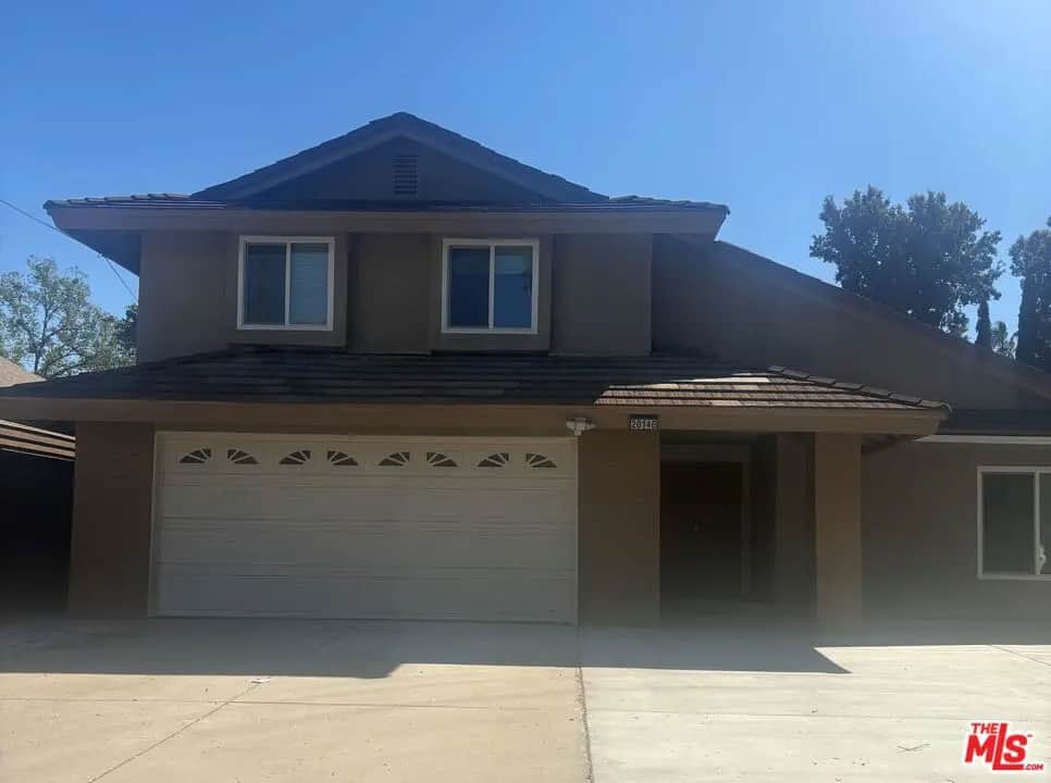 20146 Stagg Street, Canoga Park, CA — listing photo 1