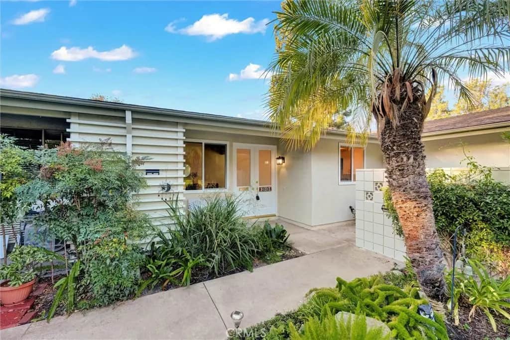 201 Avenida Majorca B, Laguna Woods, CA — listing photo 1