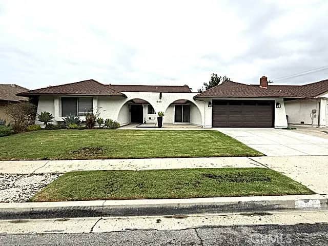 1949 Chalon, Newbury Park, CA — listing photo 1