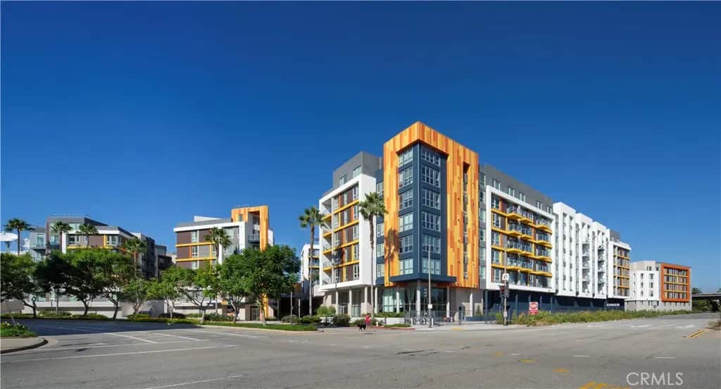 5901 Center Drive 1BED, Los Angeles, CA — listing photo 1
