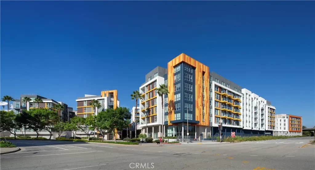 5901 Center Drive 2BED, Los Angeles, CA — listing photo 1