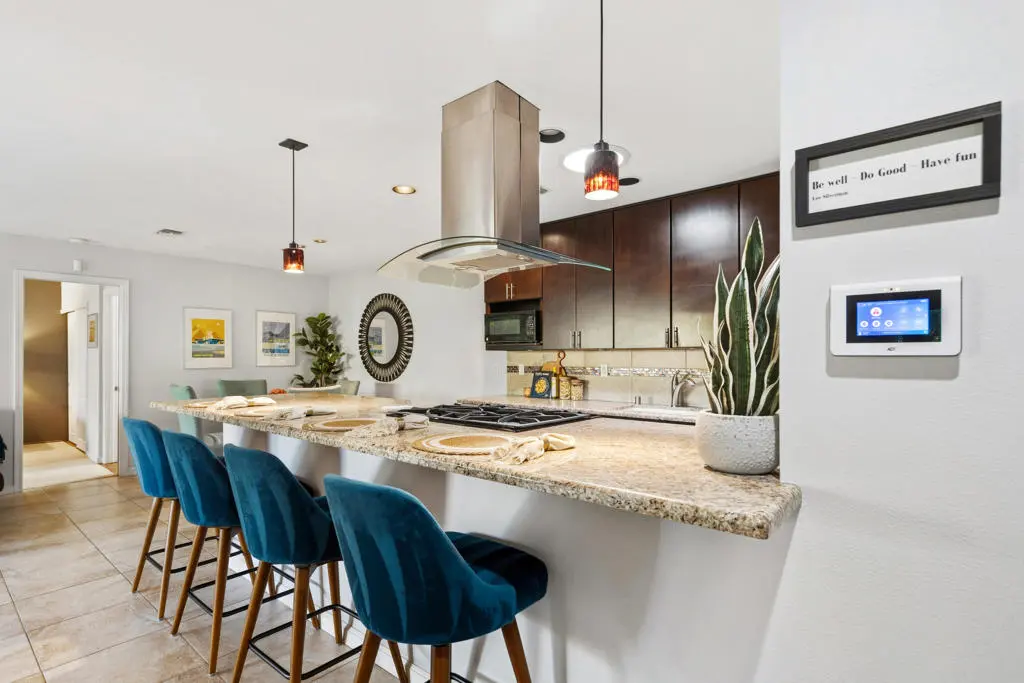1103 E Alejo Road, Palm Springs, CA — listing photo 1