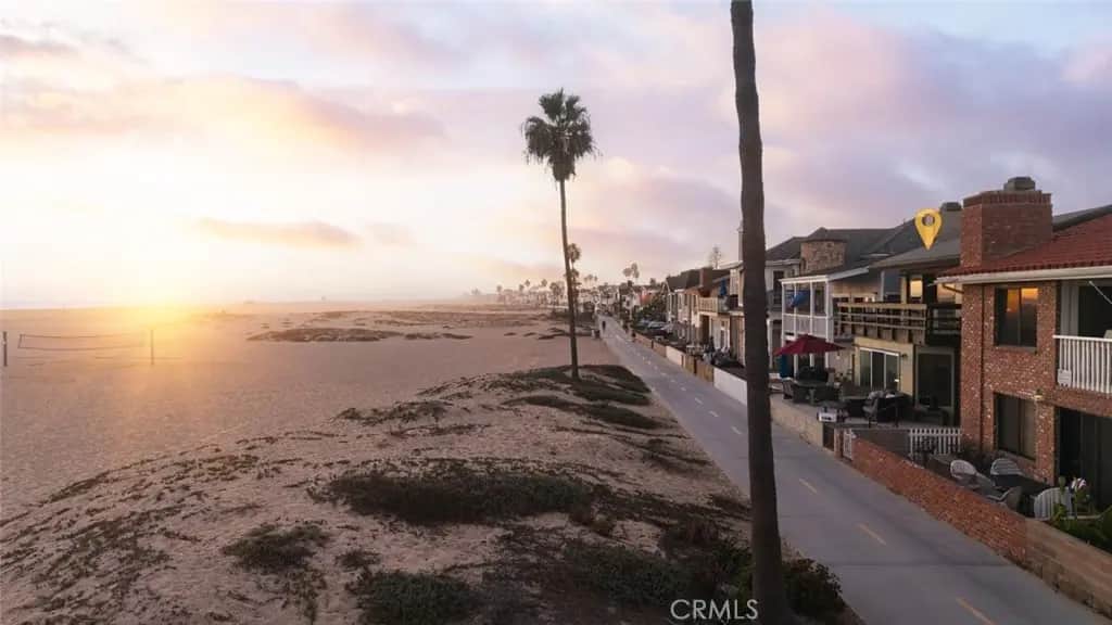 412 E Oceanfront, Newport Beach, CA — listing photo 1
