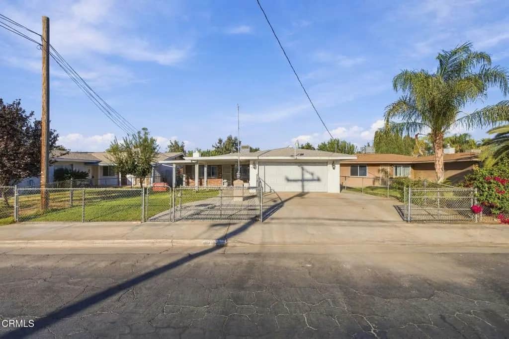 9908 Stobaugh Street, Lamont, CA — listing photo 1