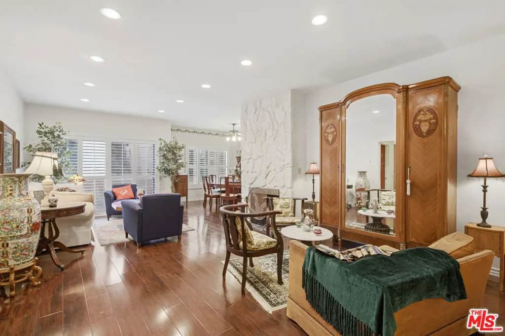 1944 Glendon Avenue 110, Los Angeles, CA — listing photo 1