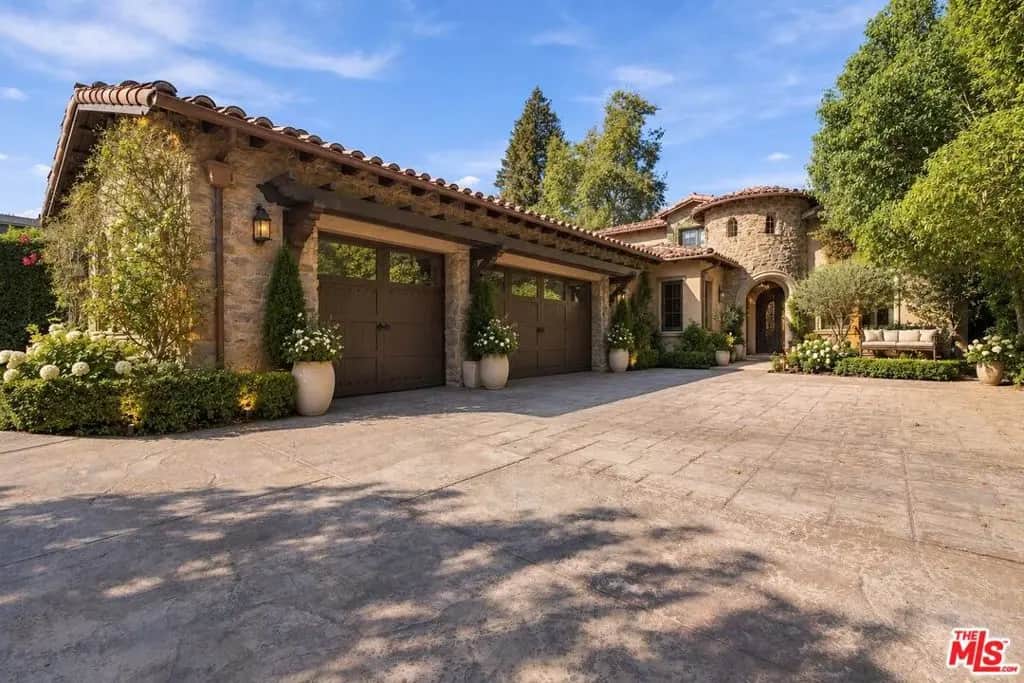 4835 Oak Park Avenue, Encino, CA — listing photo 1