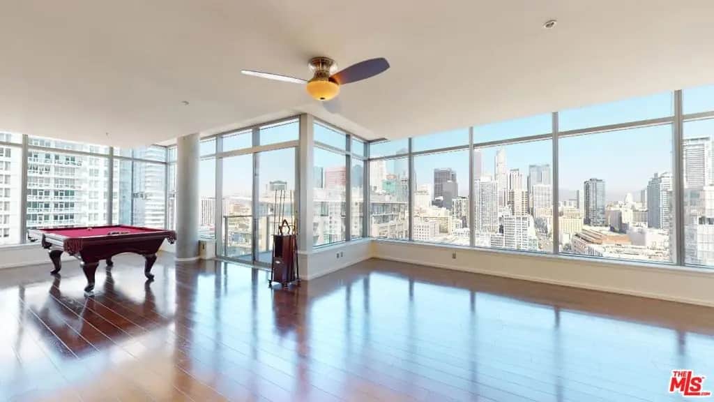 1155 S Grand Avenue 2111, Los Angeles, CA — listing photo 1