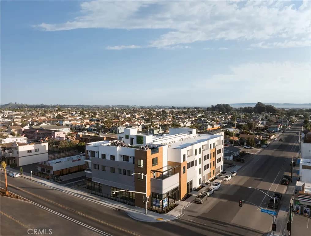402 W Grand Avenue 303, Grover Beach, CA — listing photo 1
