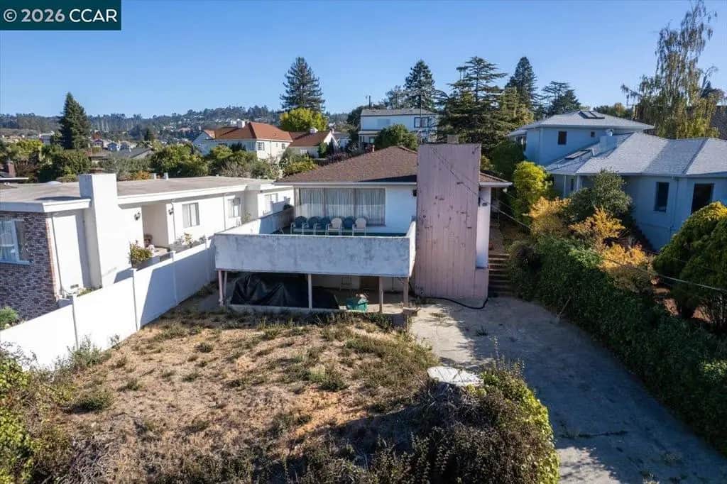 5316 Harbord Dr, Oakland, CA — listing photo 1