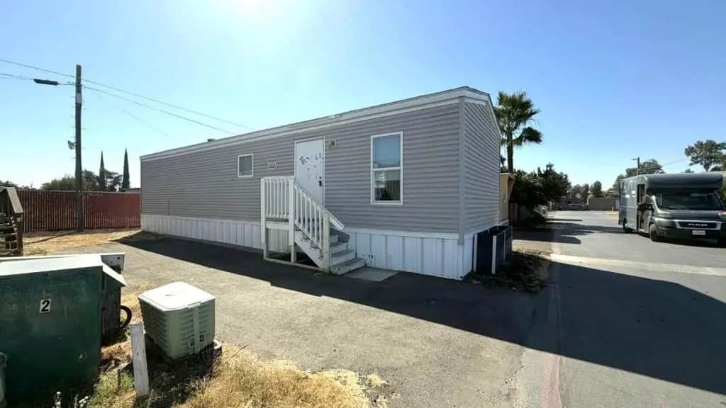 2355 Atwater Boulevard 7, Atwater, CA — listing photo 1