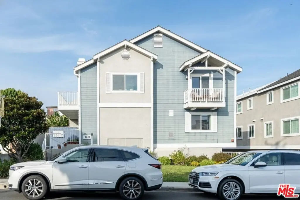 1411 12th Street 2, Manhattan Beach, CA — listing photo 1