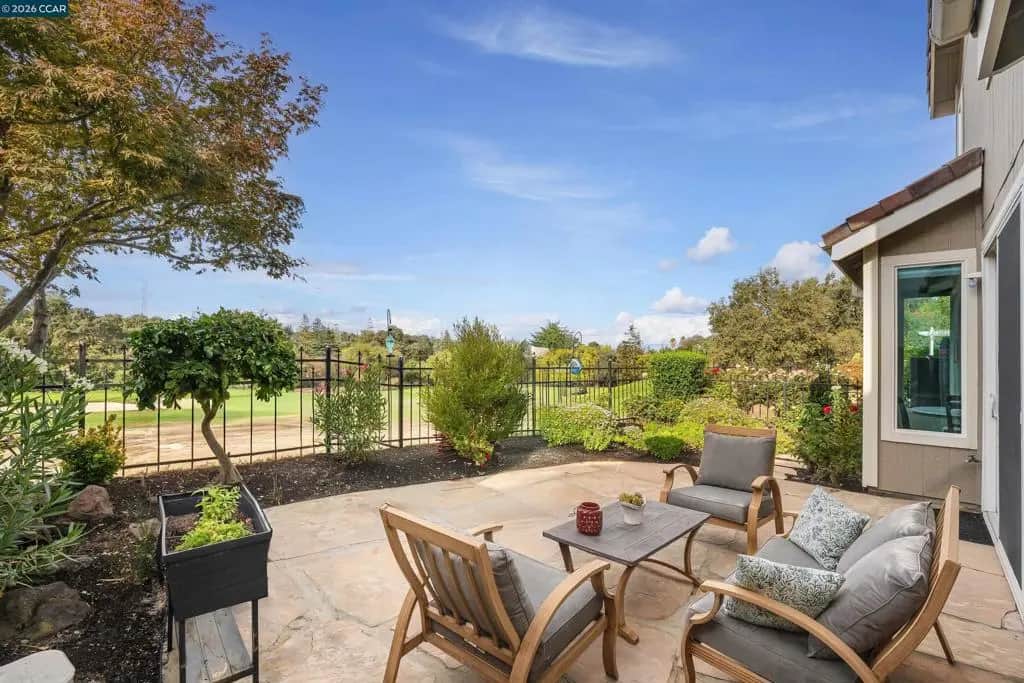 1049 Feather Cir, Clayton, CA — listing photo 1
