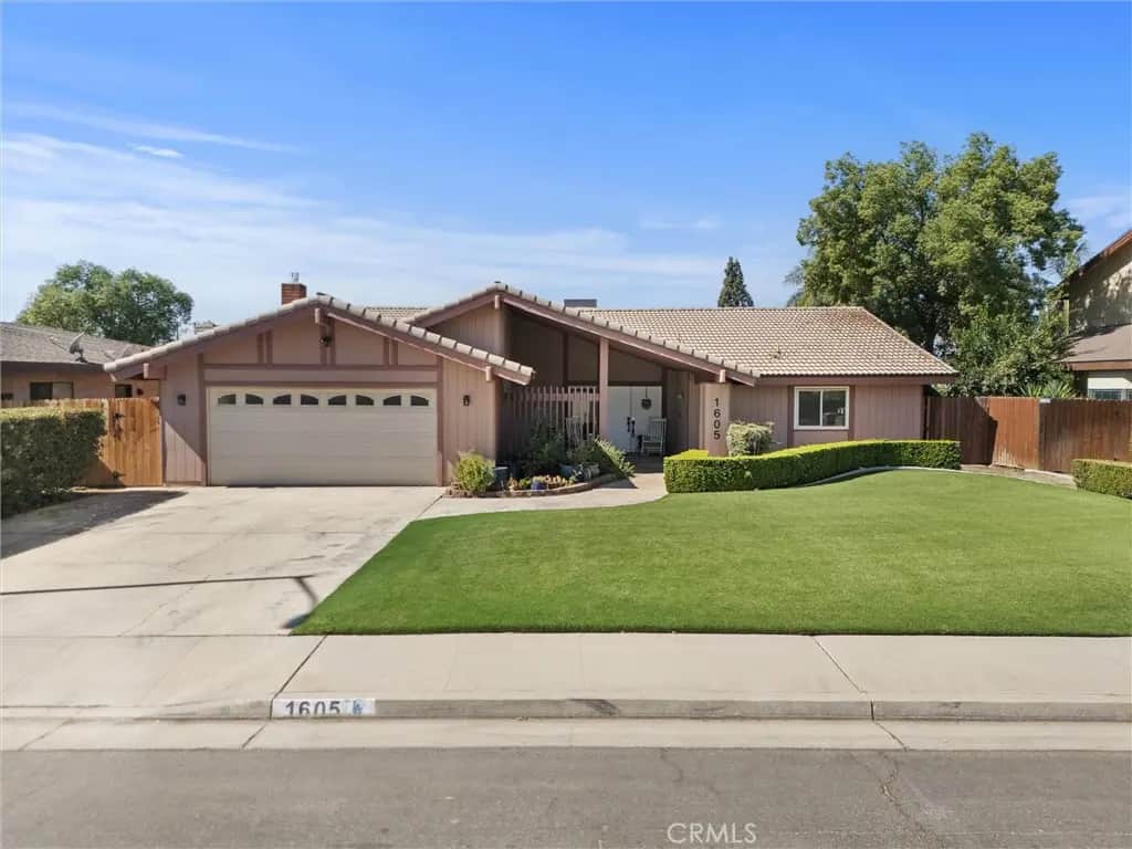 1605 Westbourne Way, Bakersfield, CA — listing photo 1