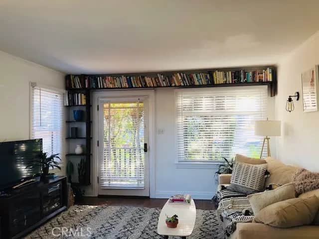 1453 Mohawk, Los Angeles, CA — listing photo 1