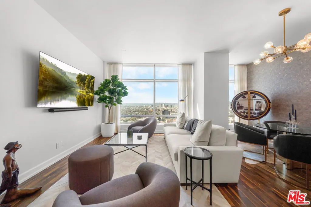 900 W Olympic Boulevard 28E, Los Angeles, CA — listing photo 1