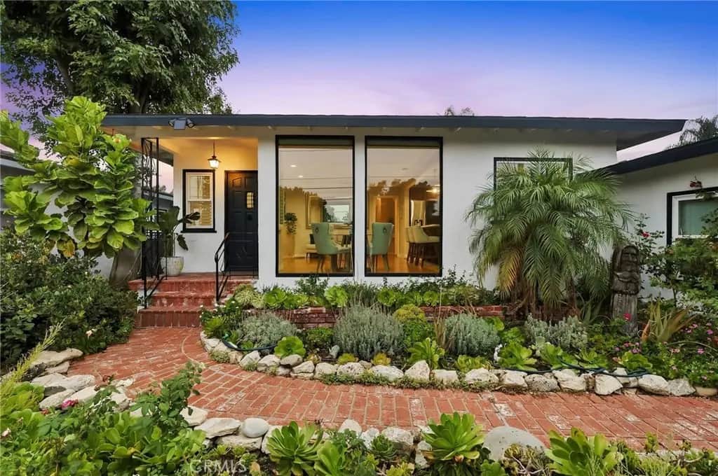 211 N Western Avenue, San Pedro, CA — listing photo 1