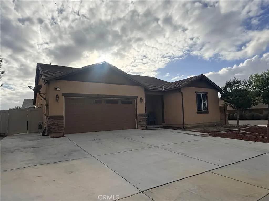 1412 Chardonnay, San Jacinto, CA — listing photo 1