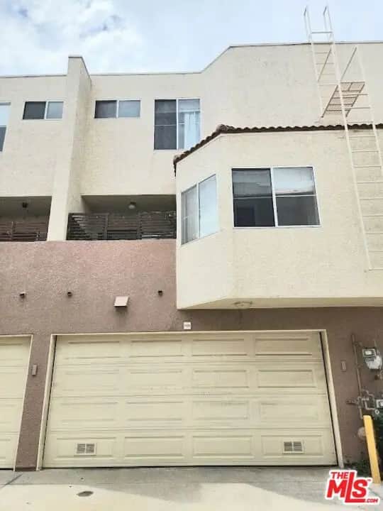 5455 Sylmar Avenue 1105, Van Nuys, CA — listing photo 1