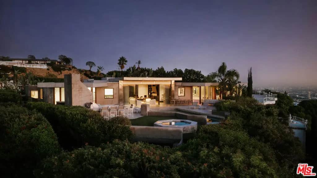 301 Trousdale Place, Beverly Hills, CA — listing photo 1