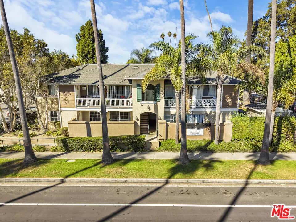 711 S C Street, Oxnard, CA — listing photo 1