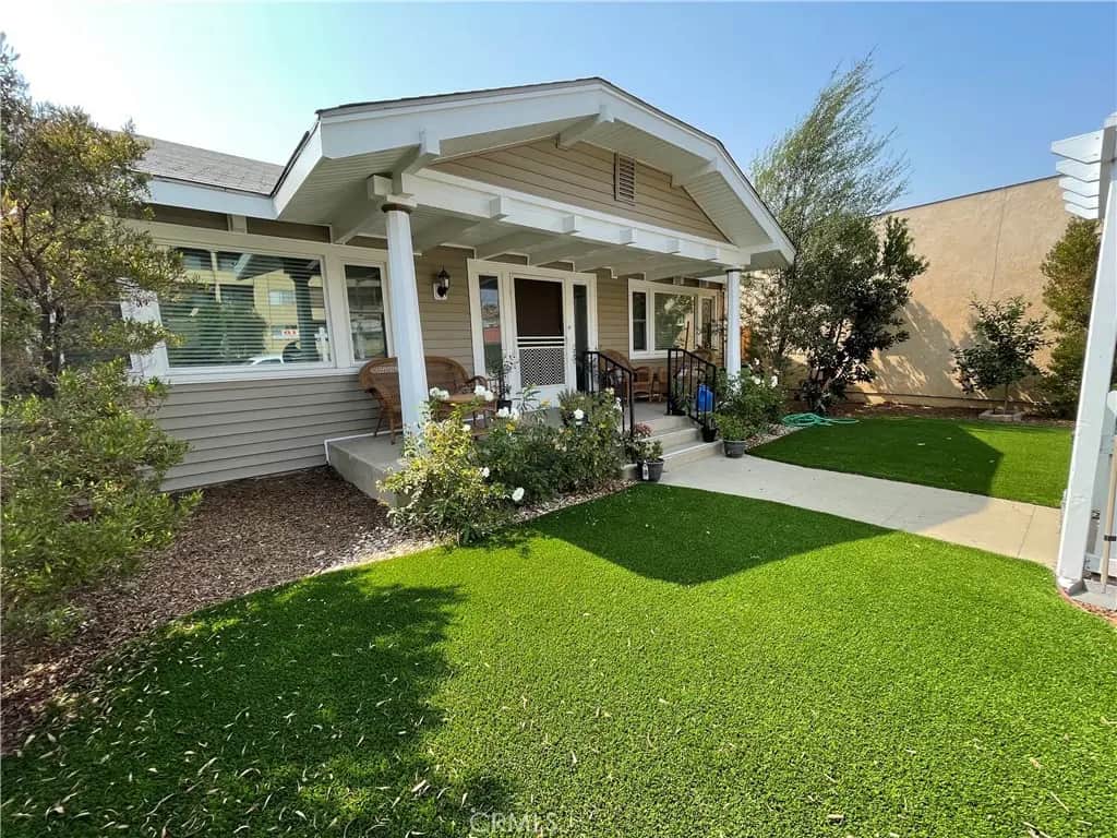 449 Redondo Avenue, Long Beach, CA — listing photo 1