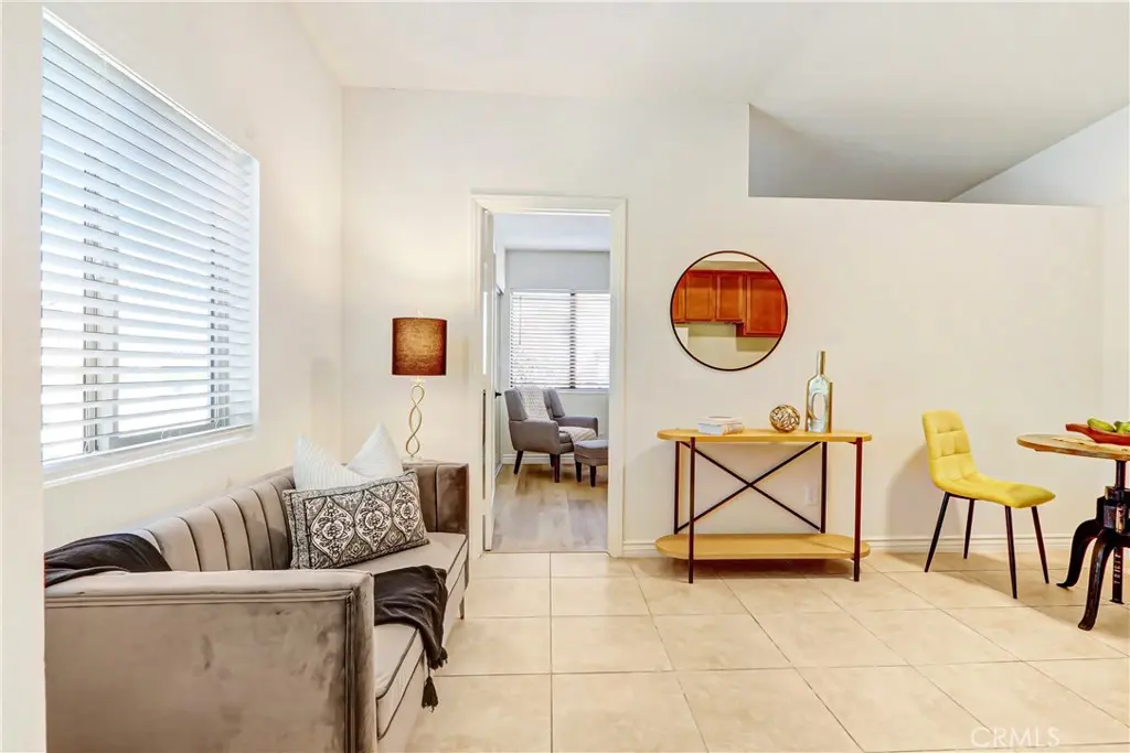 1706 Sessums Drive 10, Redlands, CA — listing photo 1