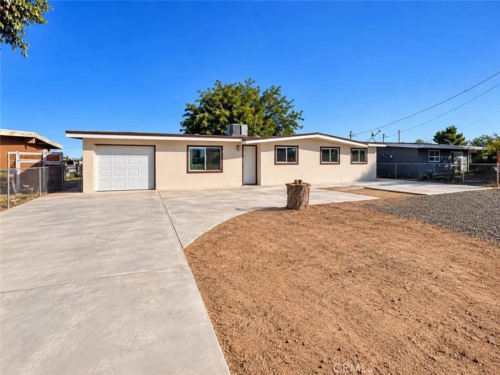 12028 Chamberlaine, Adelanto, CA — listing photo 1