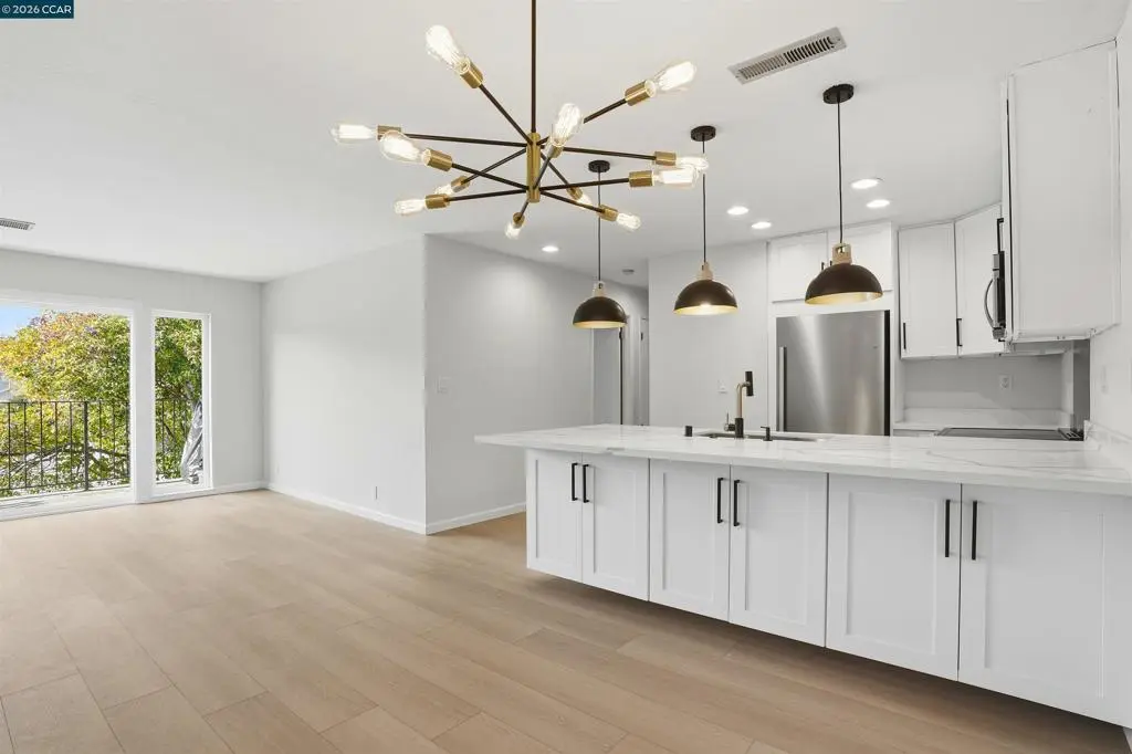 1077 Wesley Court 7, Walnut Creek, CA — listing photo 1