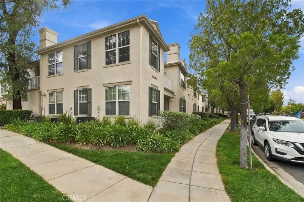 24124 Victoria 57, Valencia, CA — listing photo 1