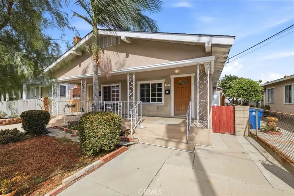656 W 13th Street, San Pedro, CA — listing photo 1