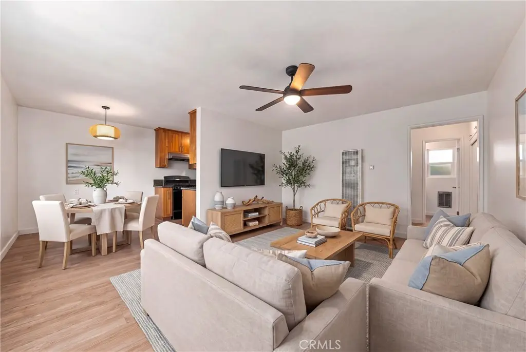930 E 1st 16, Long Beach, CA — listing photo 1