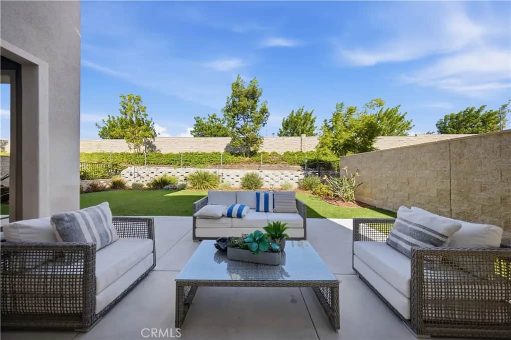 140 Sierra Madre, Lake Forest, CA — listing photo 1